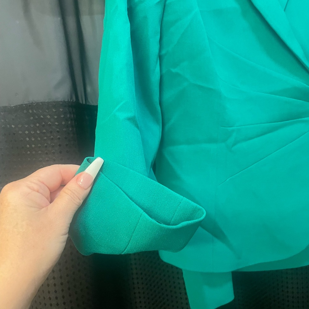 Tahari Emerald Green Skirt Suit with Gold Accents - Picture 3 of 8